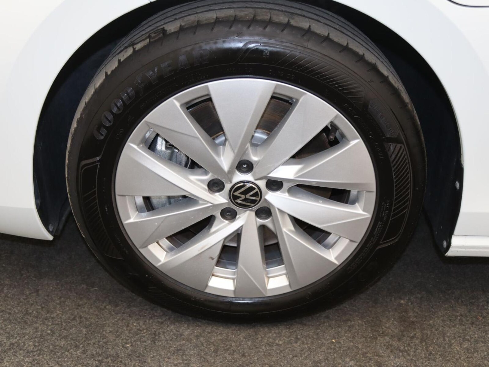 Volkswagen Passat – Bild 18