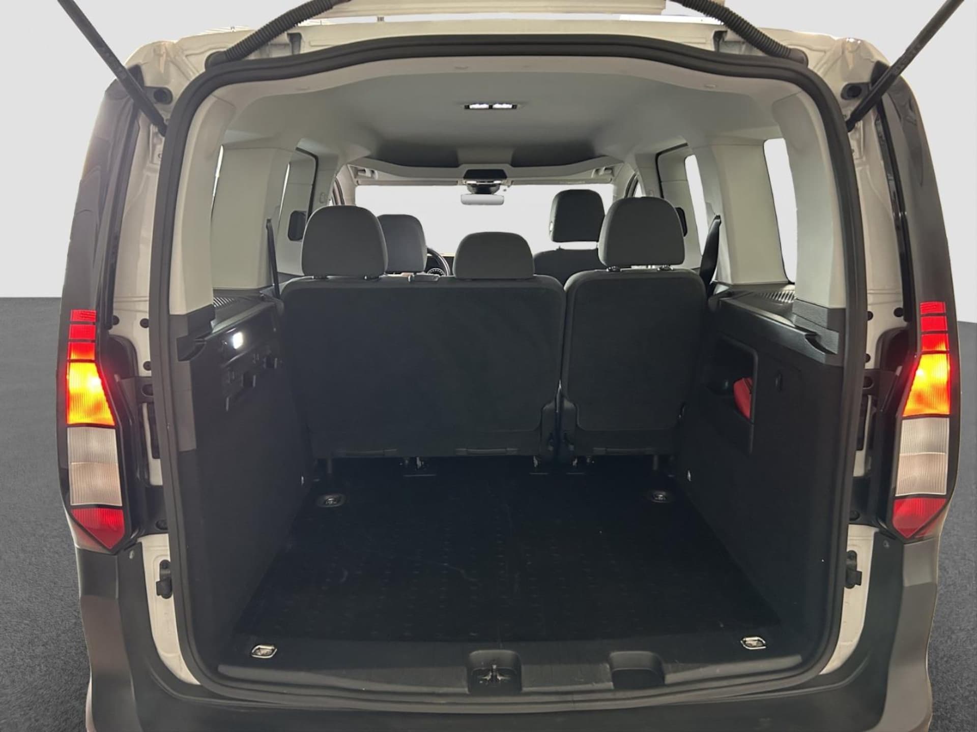 Volkswagen Caddy Basis-Modell