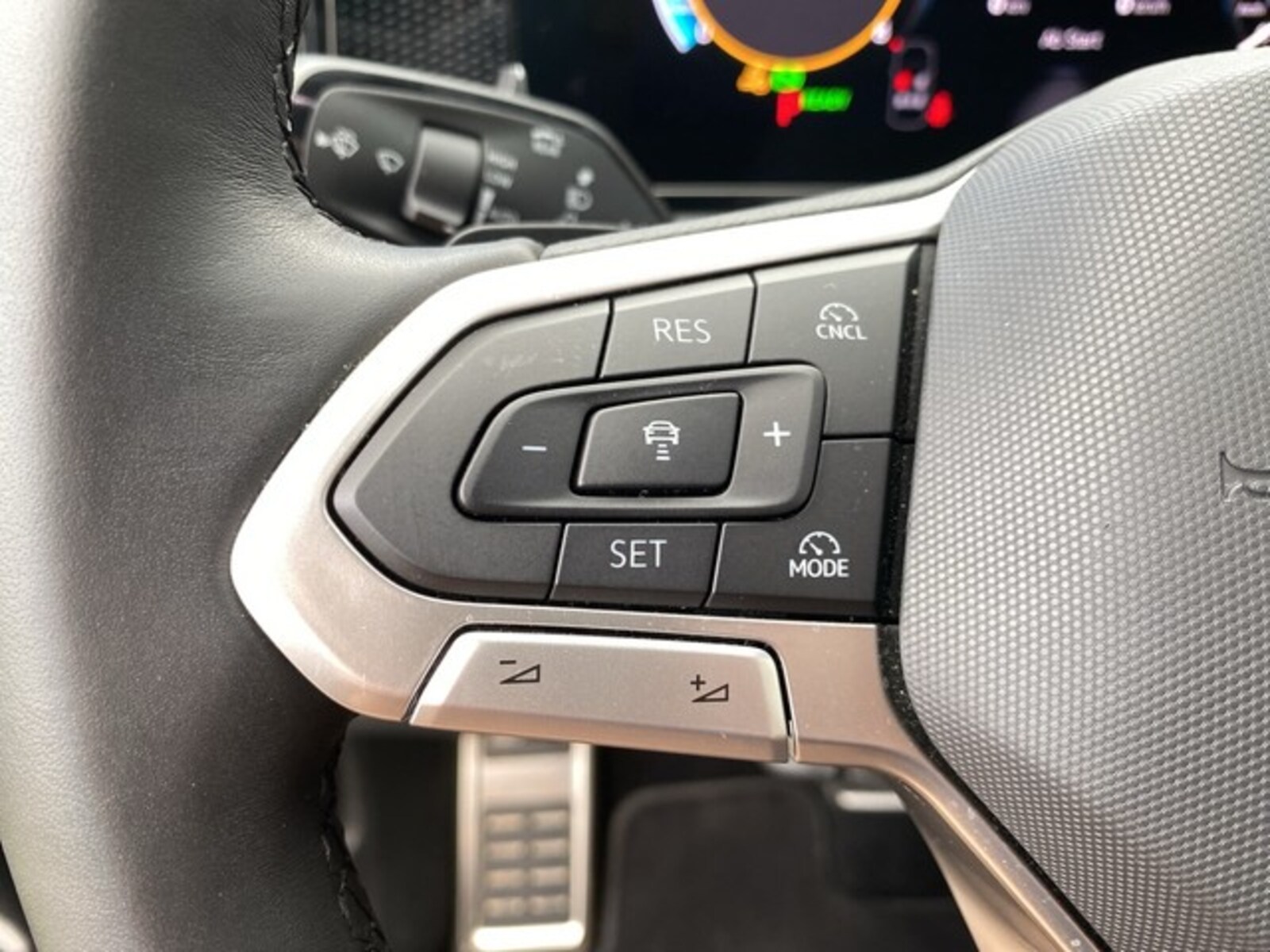 Volkswagen Tiguan – Bild 13