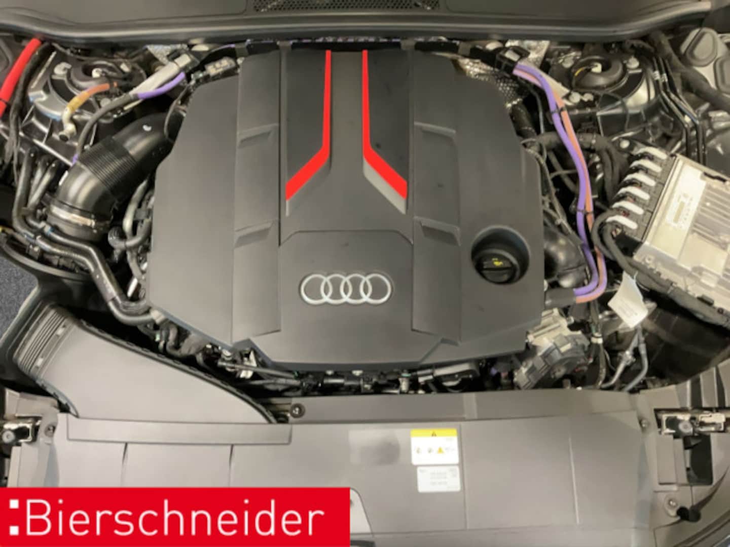 Bild über Audi S6 Avant TDI quattro tiptronic - für weitere Informationen kontaktieren Sie den Audi Partner