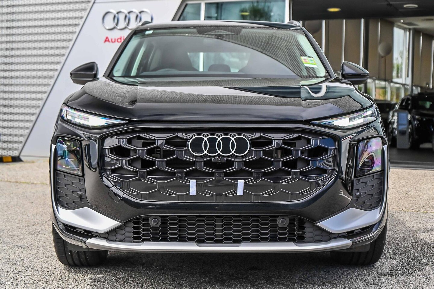 Image about Audi Q3 SUV TFSI quattro 150 kW