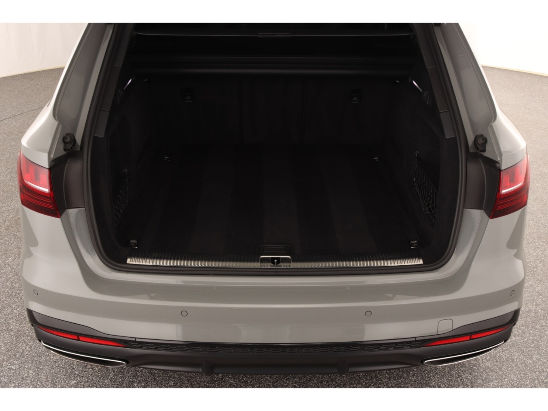 Audi A4 Avant S line
