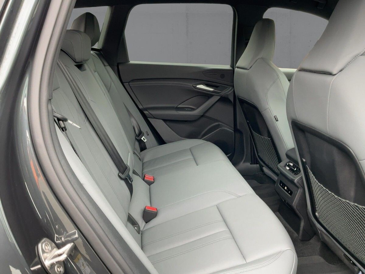 Image about Audi Q6 SUV e-tron e-tron quattro
