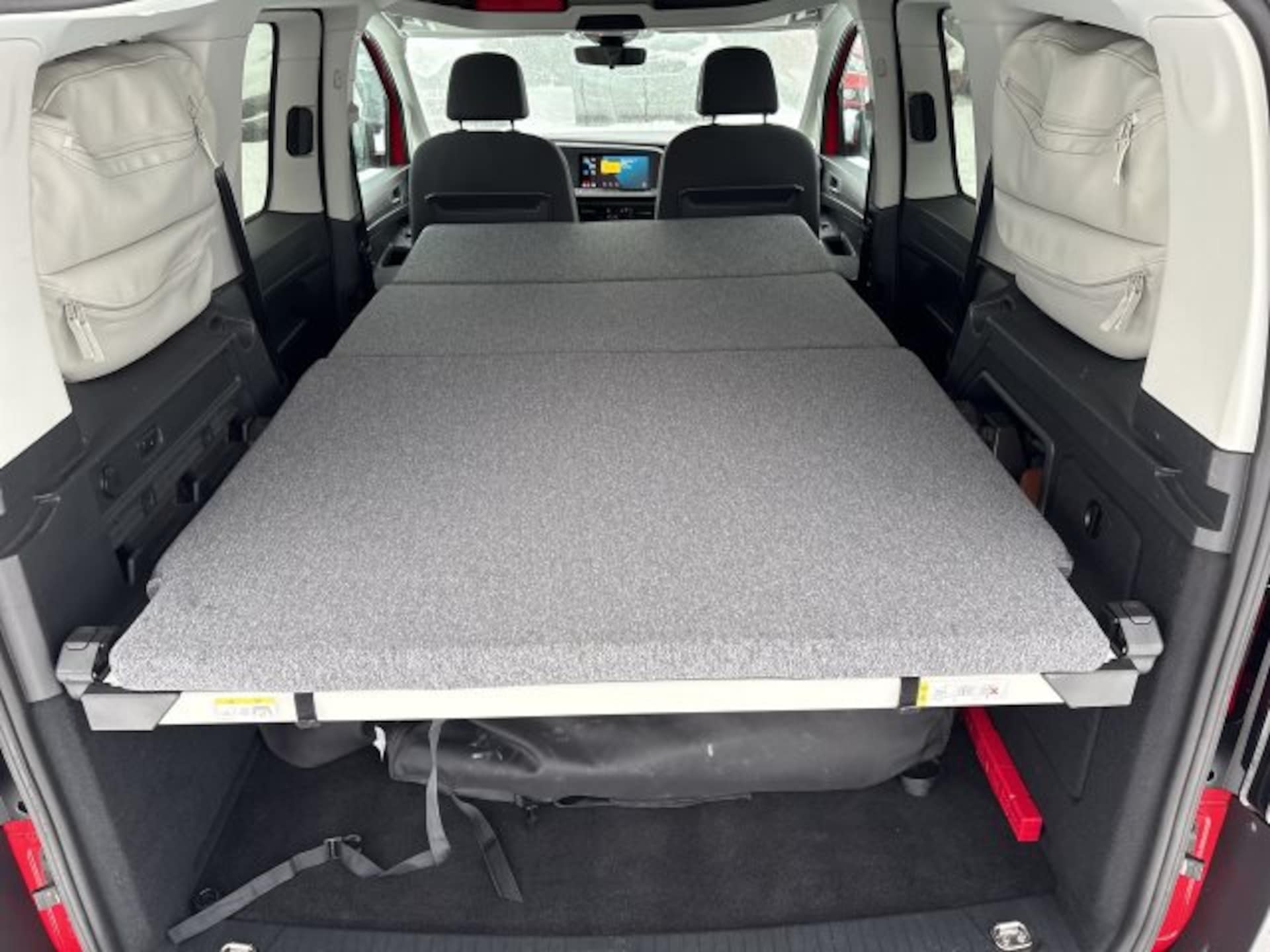 Volkswagen Caddy California