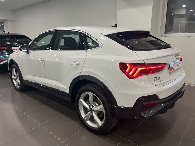 Immagine di Audi Q3 Sportback TFSI e Business Plus 45 TFSI e 180 kW (245 CV) S tronic - Vista: for more details contact your dealer
