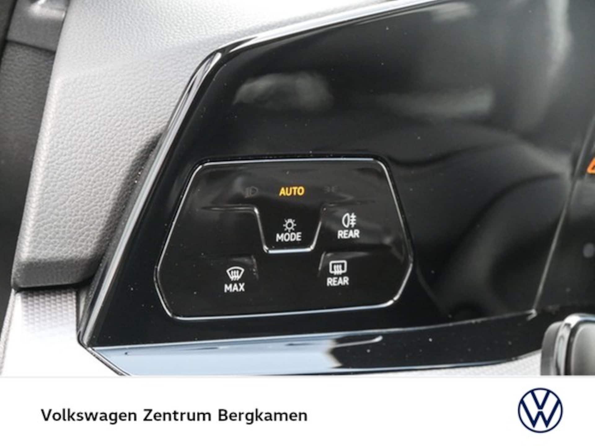 Volkswagen Golf Active