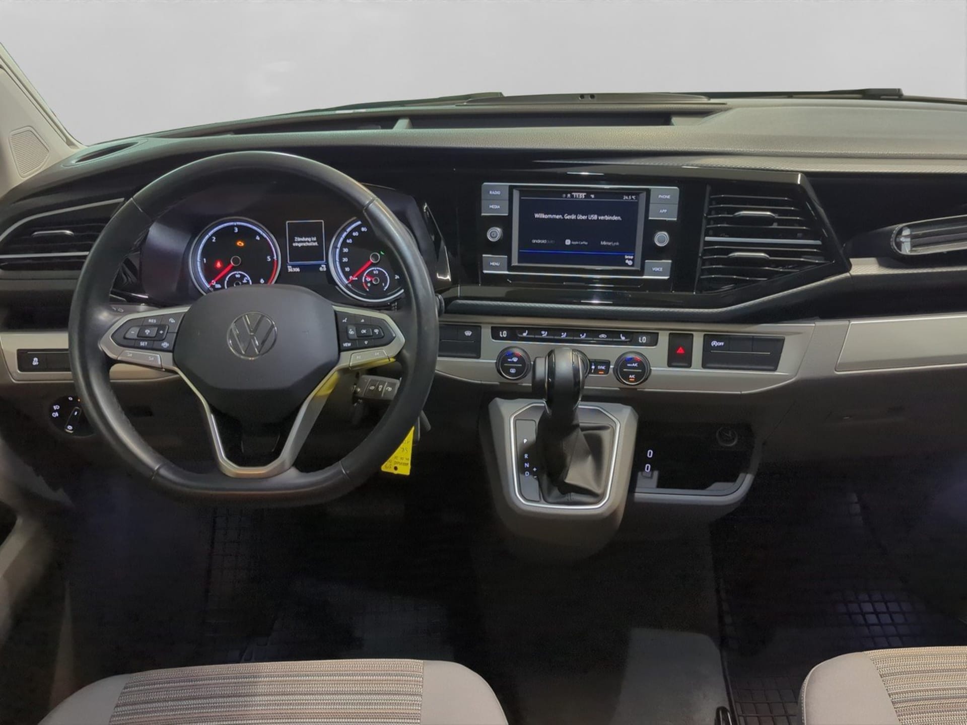 Volkswagen T6.1 California Beach