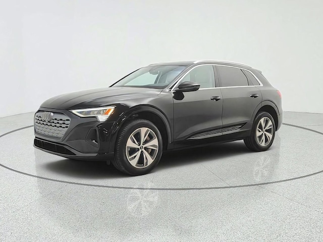 2024 Audi Q8 e-tron
