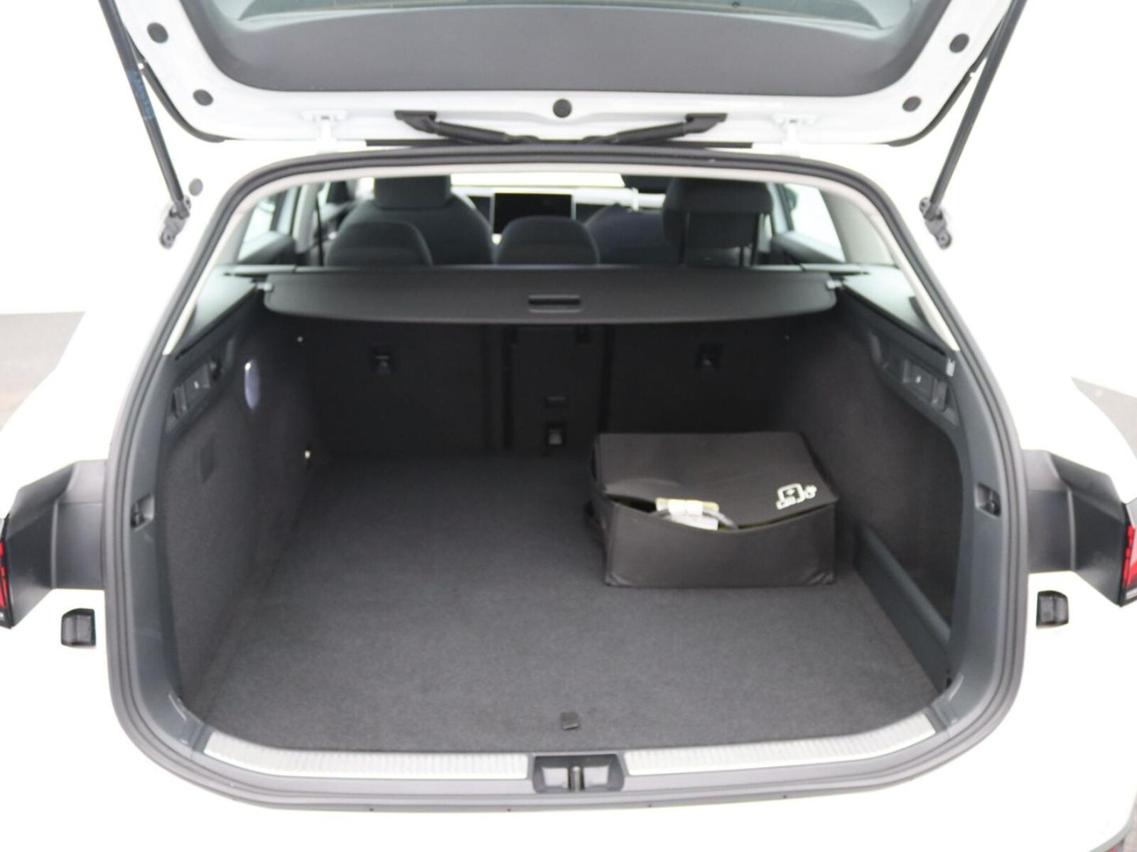 Volkswagen Passat – Bild 9