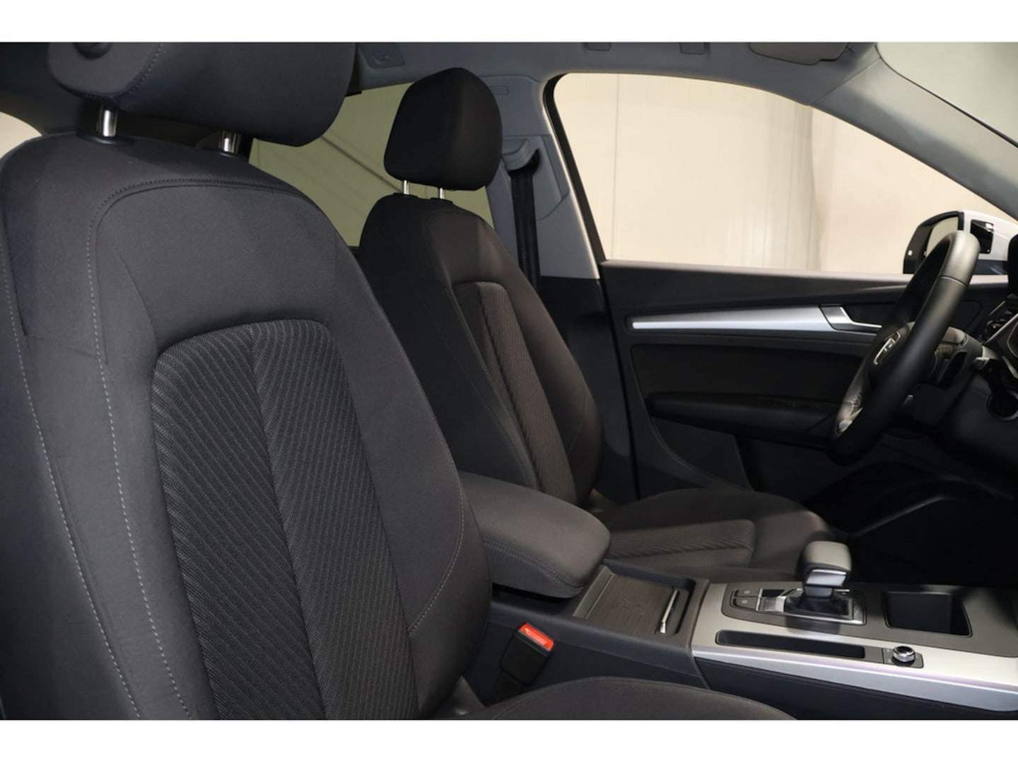 Bild über Audi Q5 Sportback 40 TDI quattro S tronic - für weitere Informationen kontaktieren Sie den Audi Partner