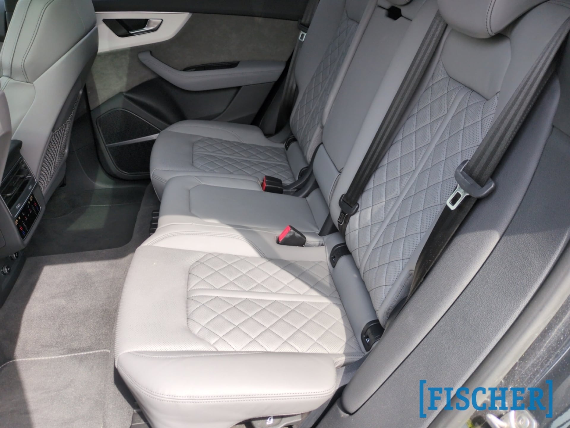 Audi SQ8 SUV