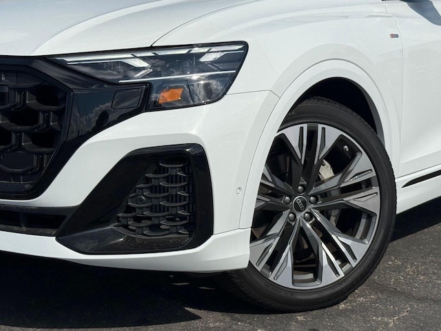 2026 Audi Q8 Premium Plus - Photo 3