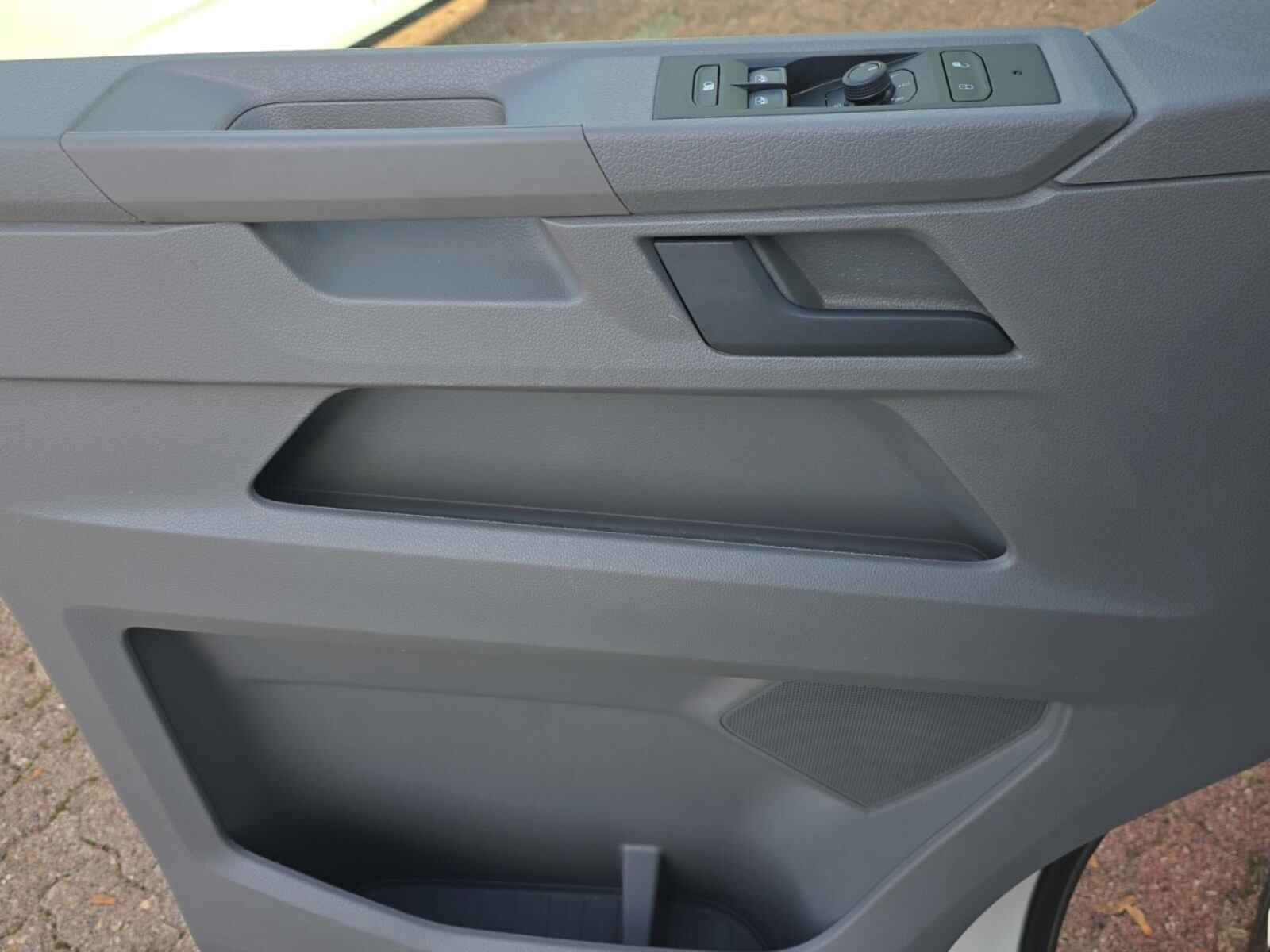 Volkswagen T6.1 Transporter Kasten kurzer Radstand – Bild 11