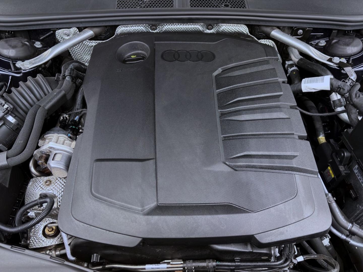 Bild über Audi A5 Avant TDI 150 kW S tronic - für weitere Informationen kontaktieren Sie den Audi Partner