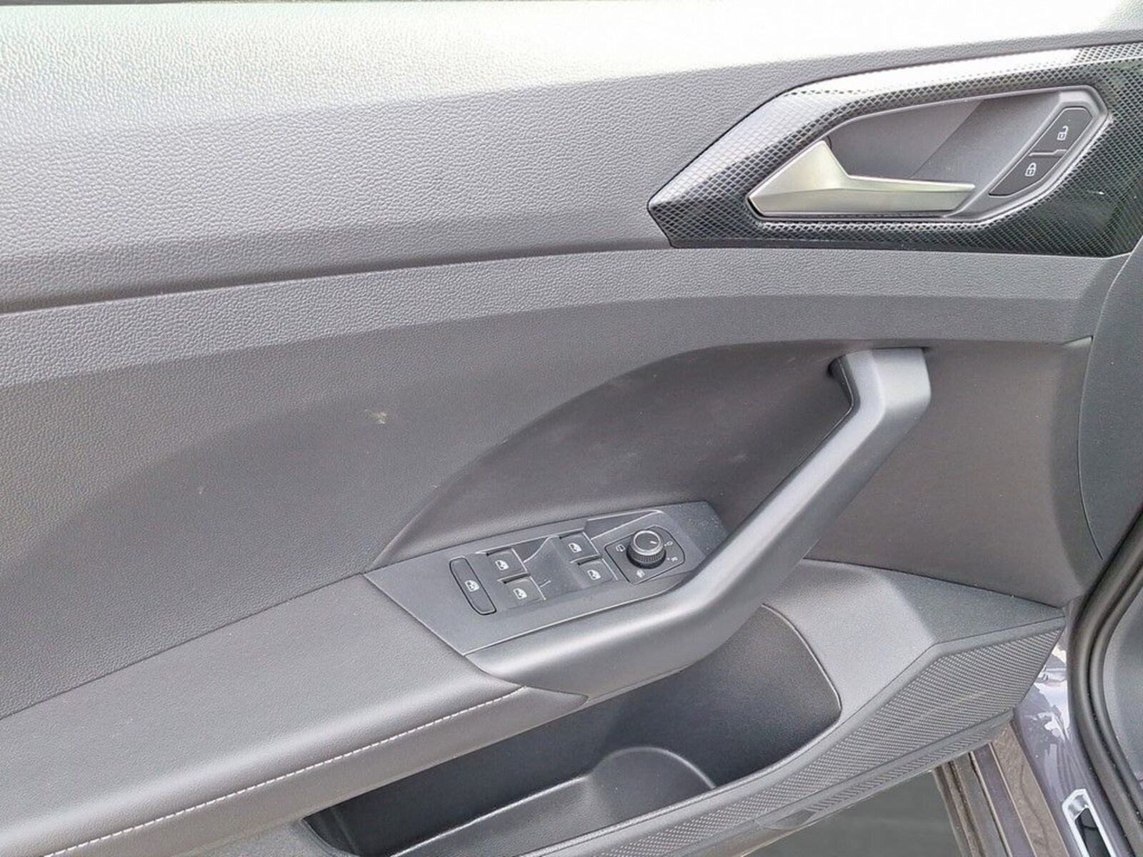 Volkswagen T-Cross – Bild 11