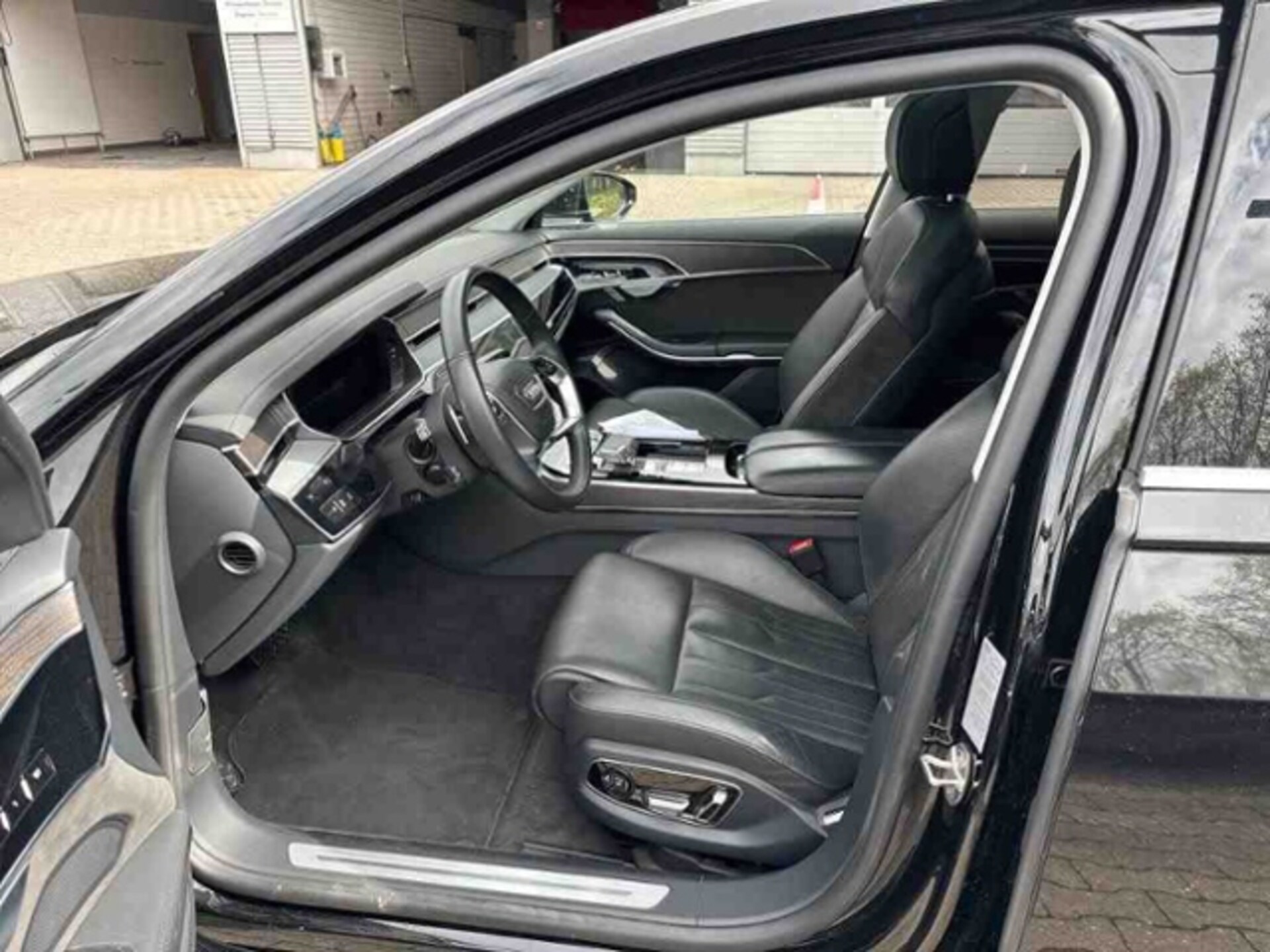 Audi A8 TFSI e
