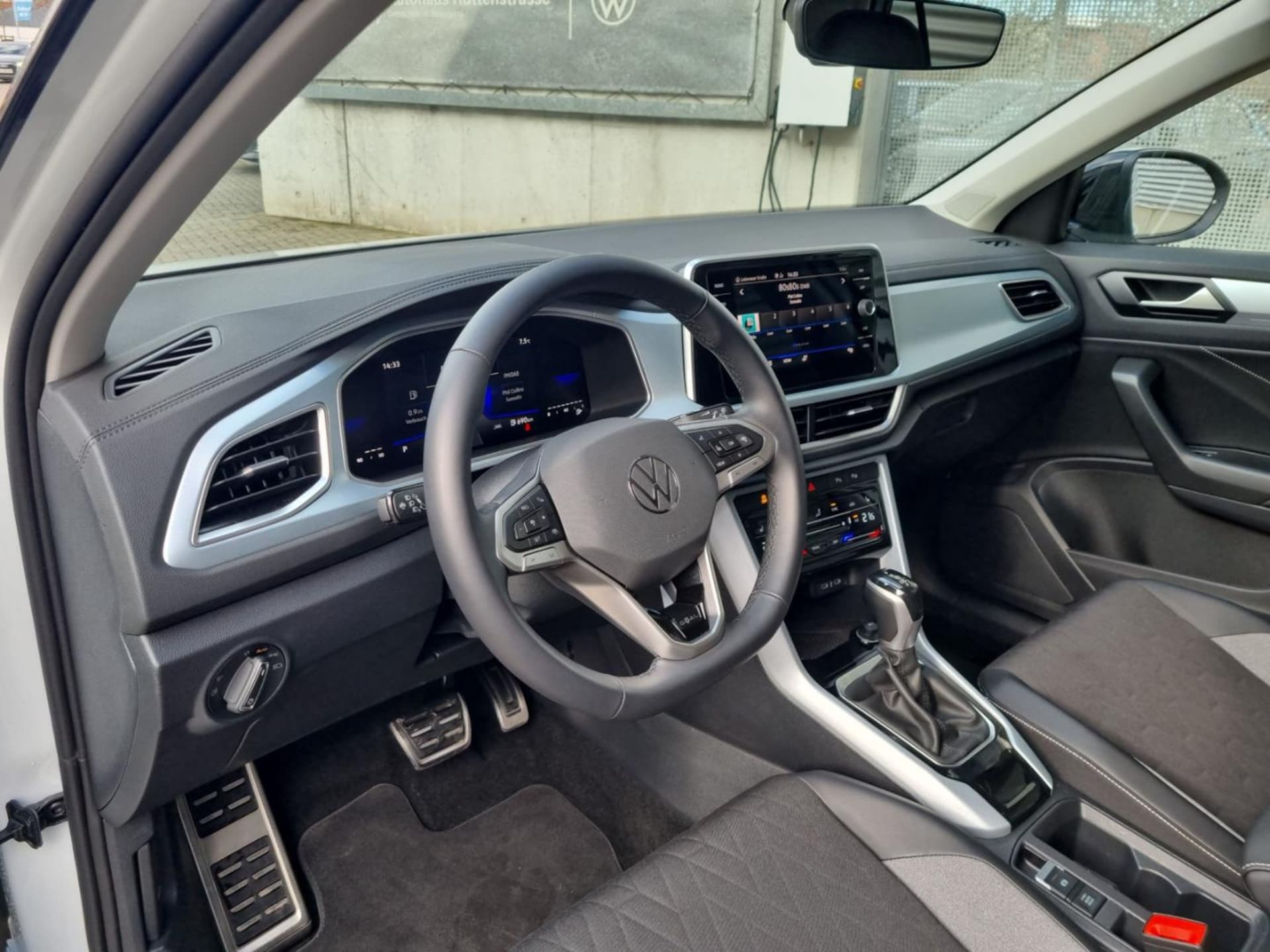 Volkswagen T-Roc Life