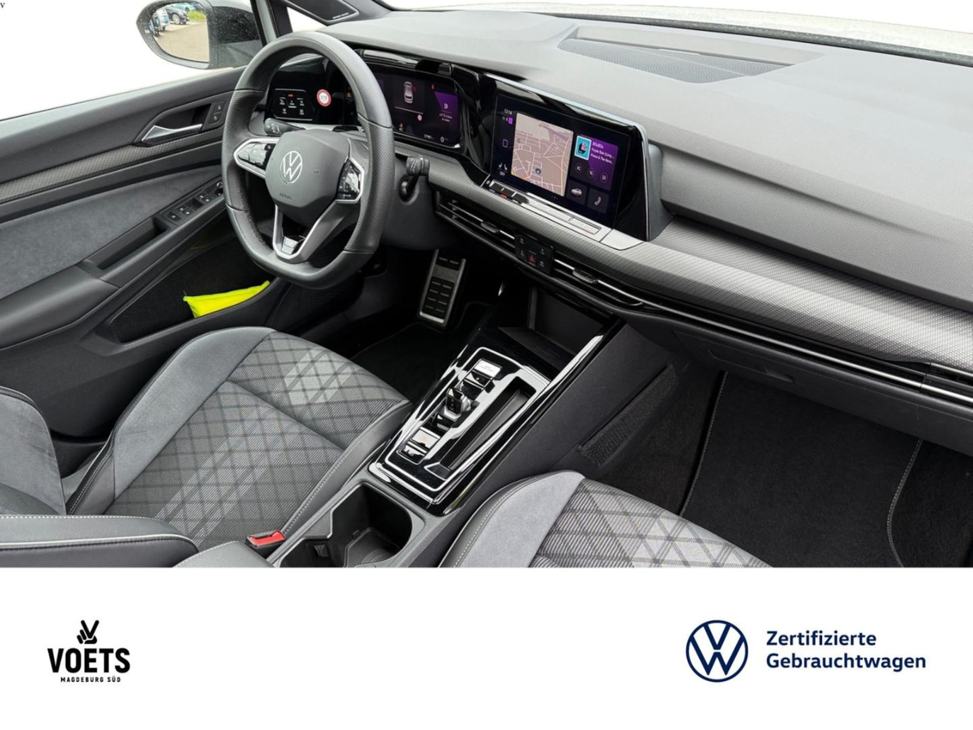 Volkswagen Golf R-Line