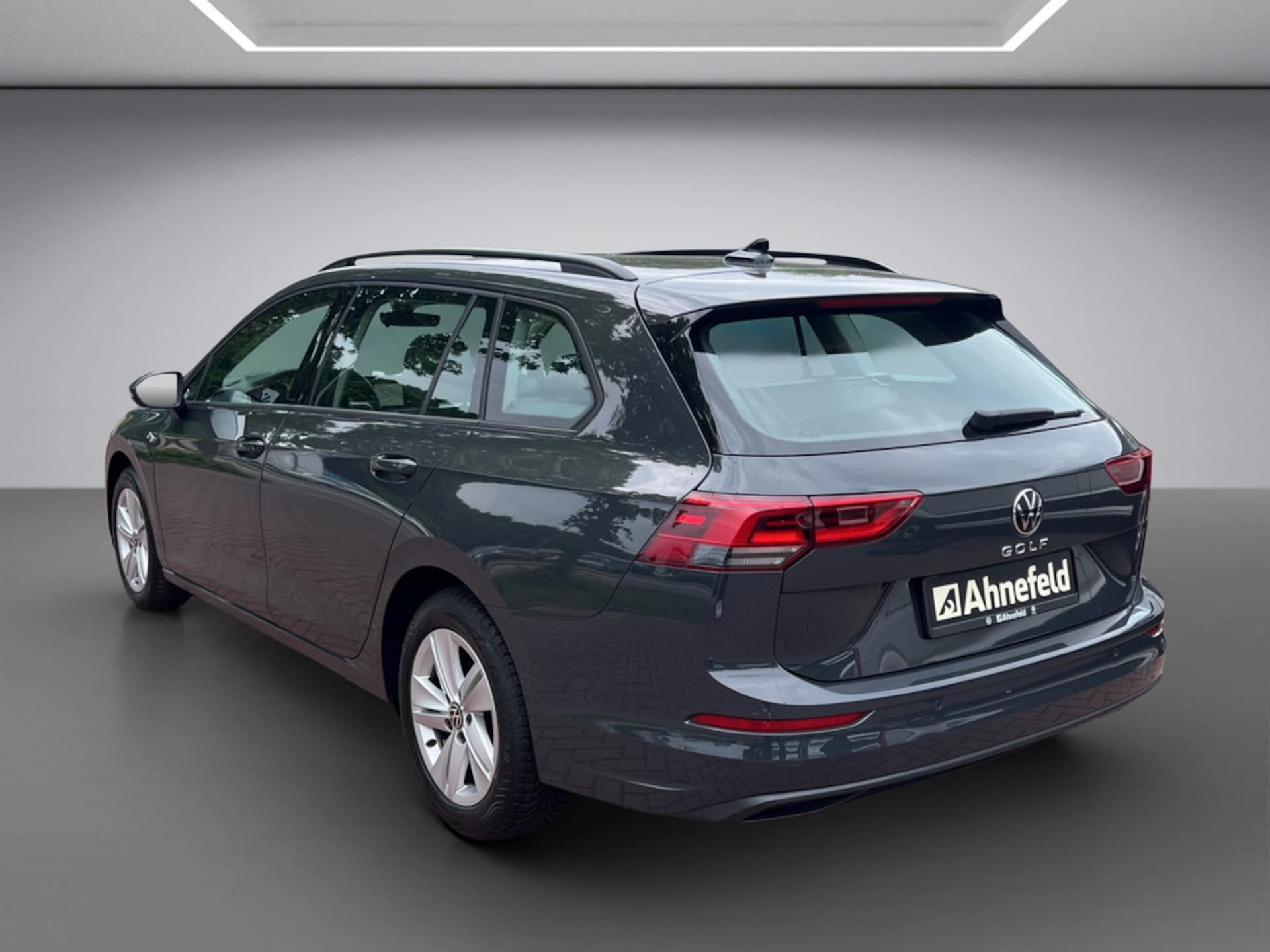 Volkswagen Golf Variant Life