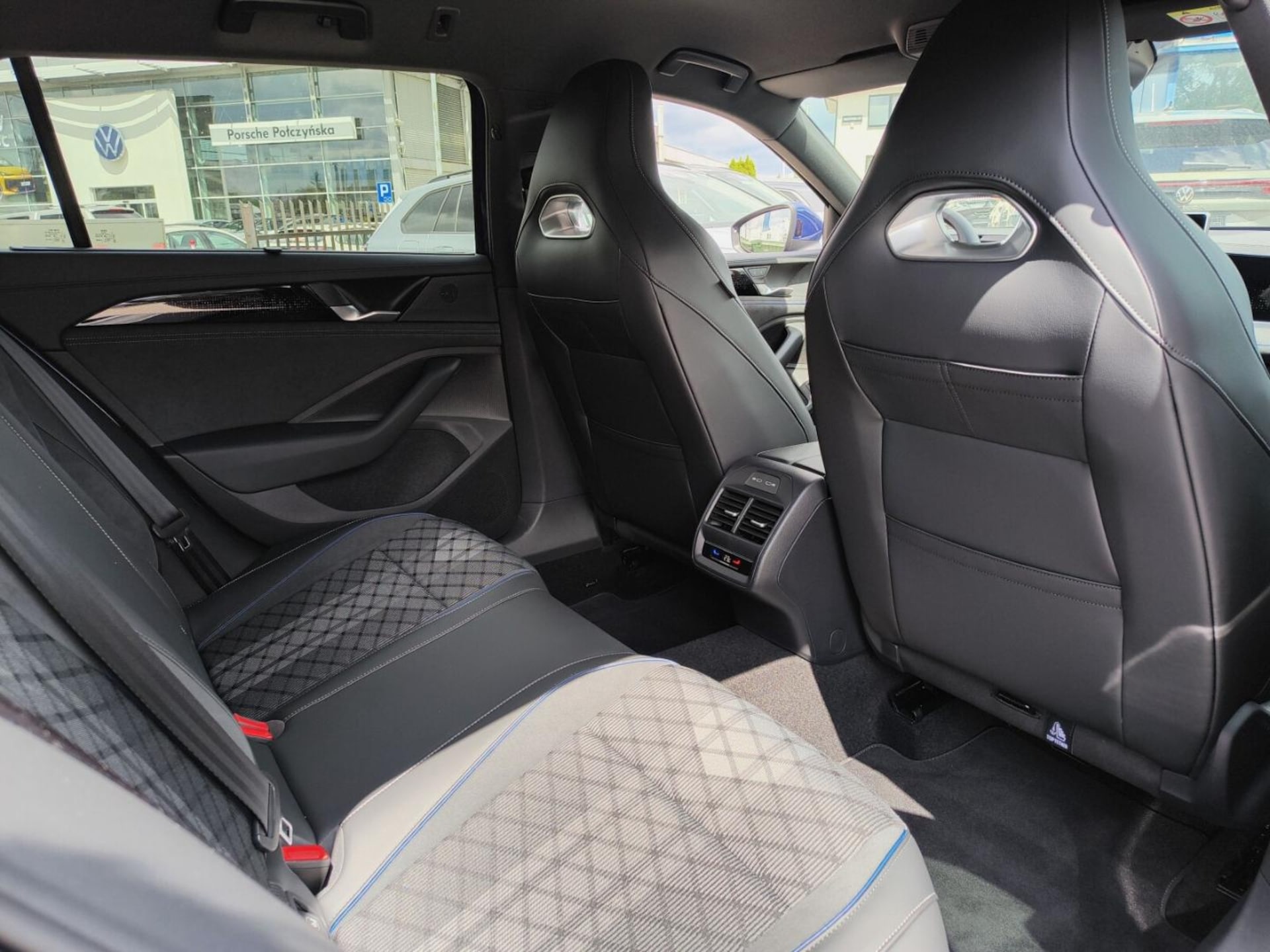 Volkswagen Passat R-Line