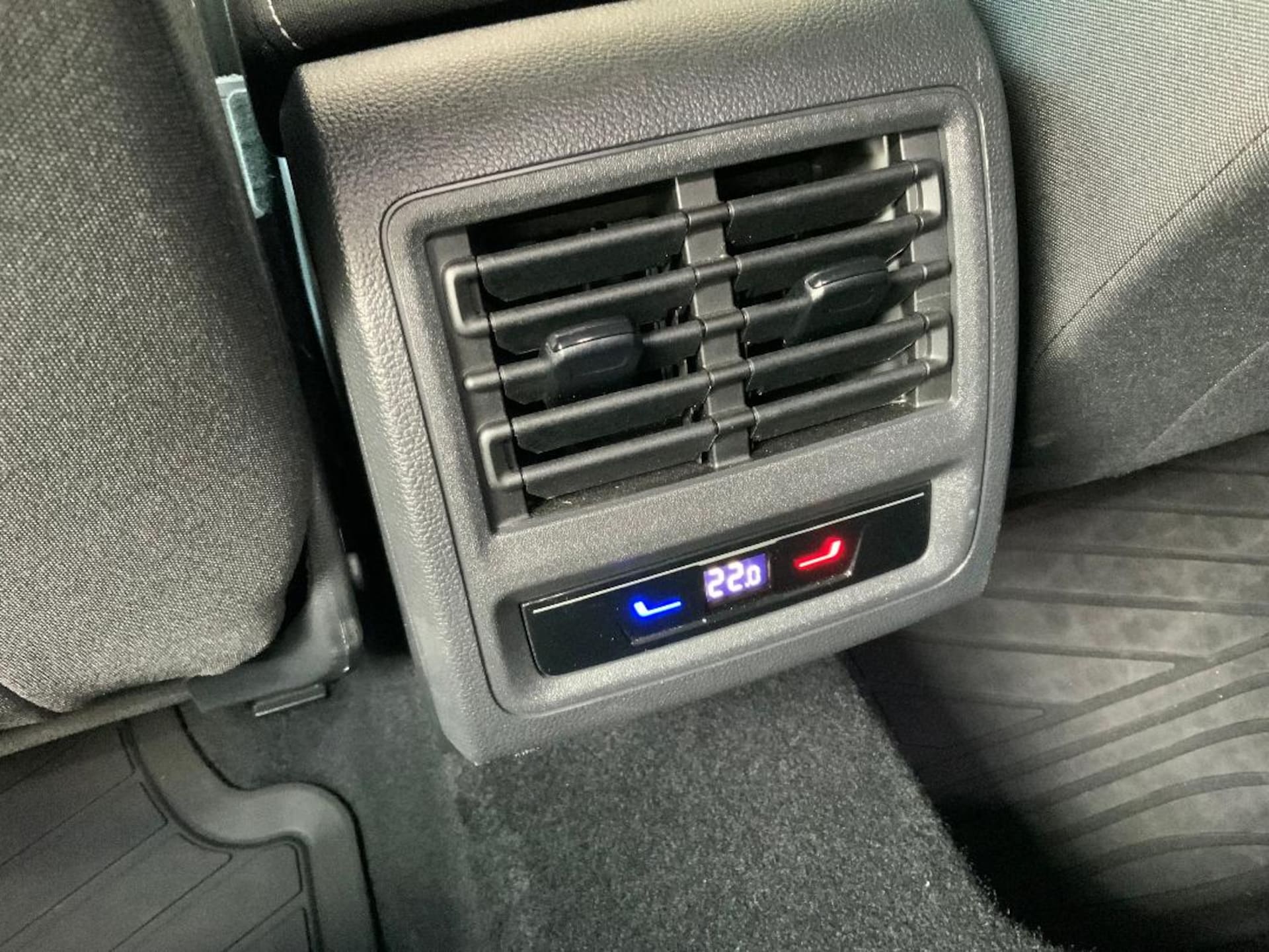 Volkswagen Golf Active