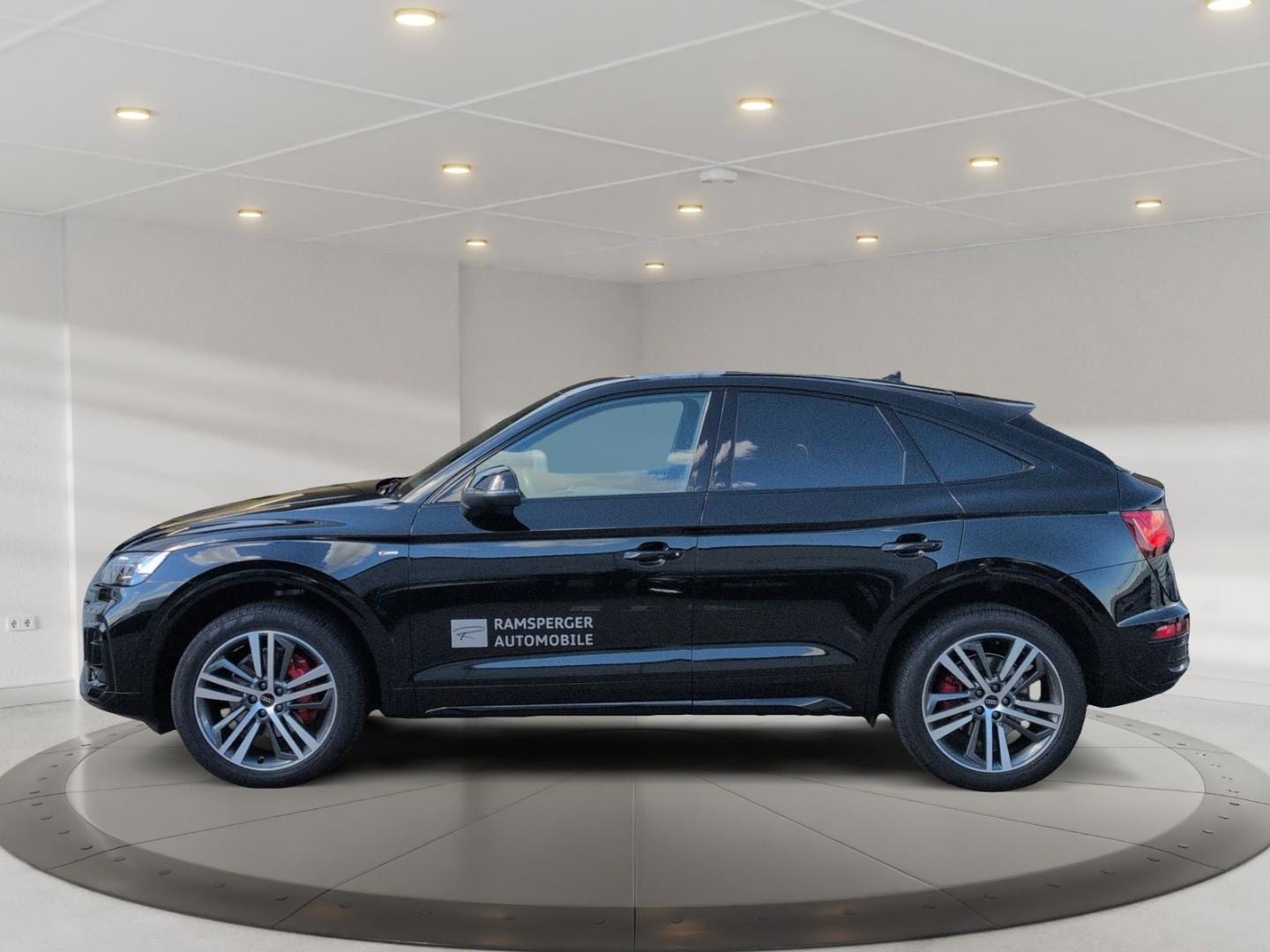 Bild über Audi Q5 Sportback 40 TDI quattro S tronic - für weitere Informationen kontaktieren Sie den Audi Partner