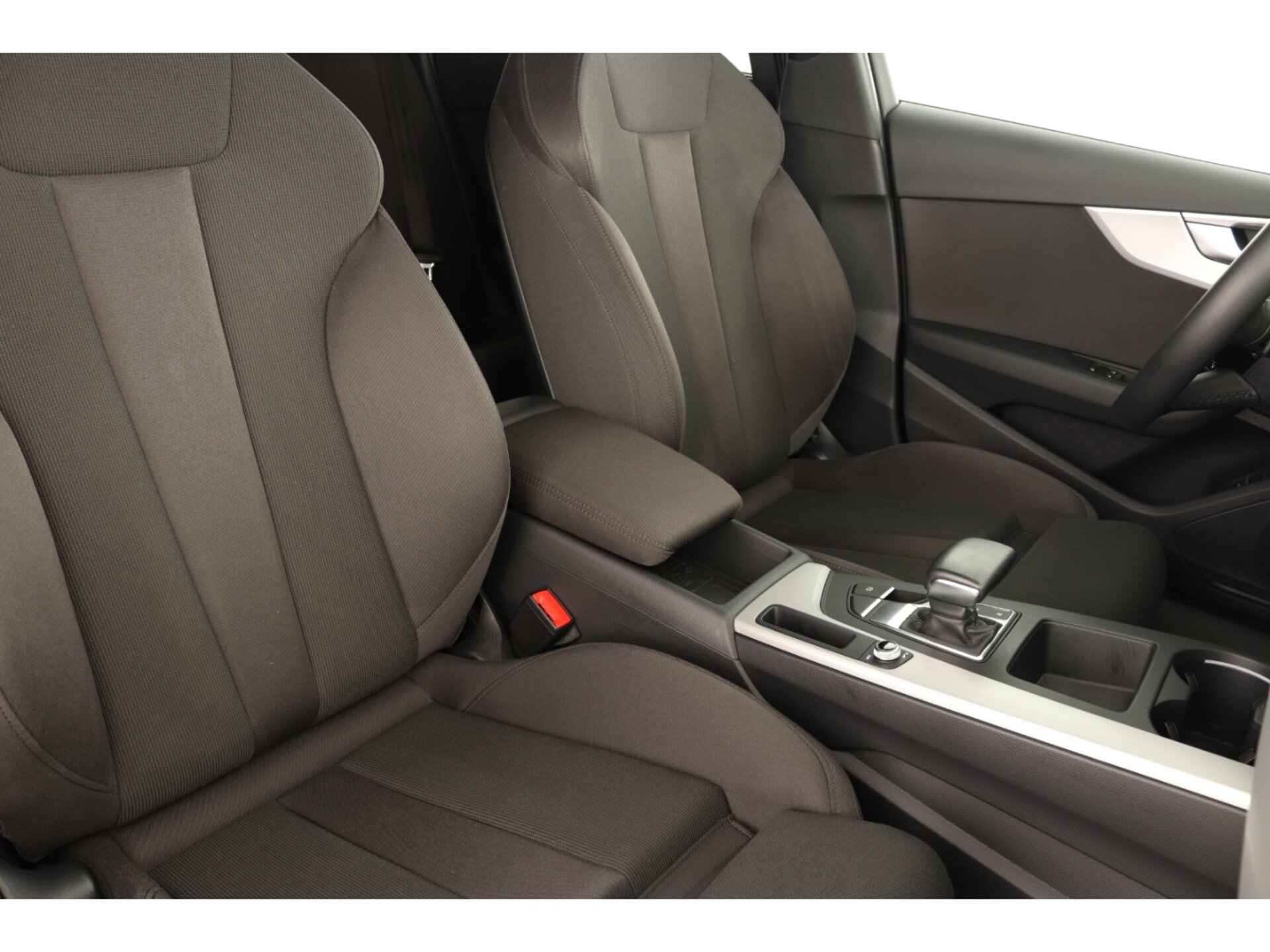 Audi A4 Avant S line