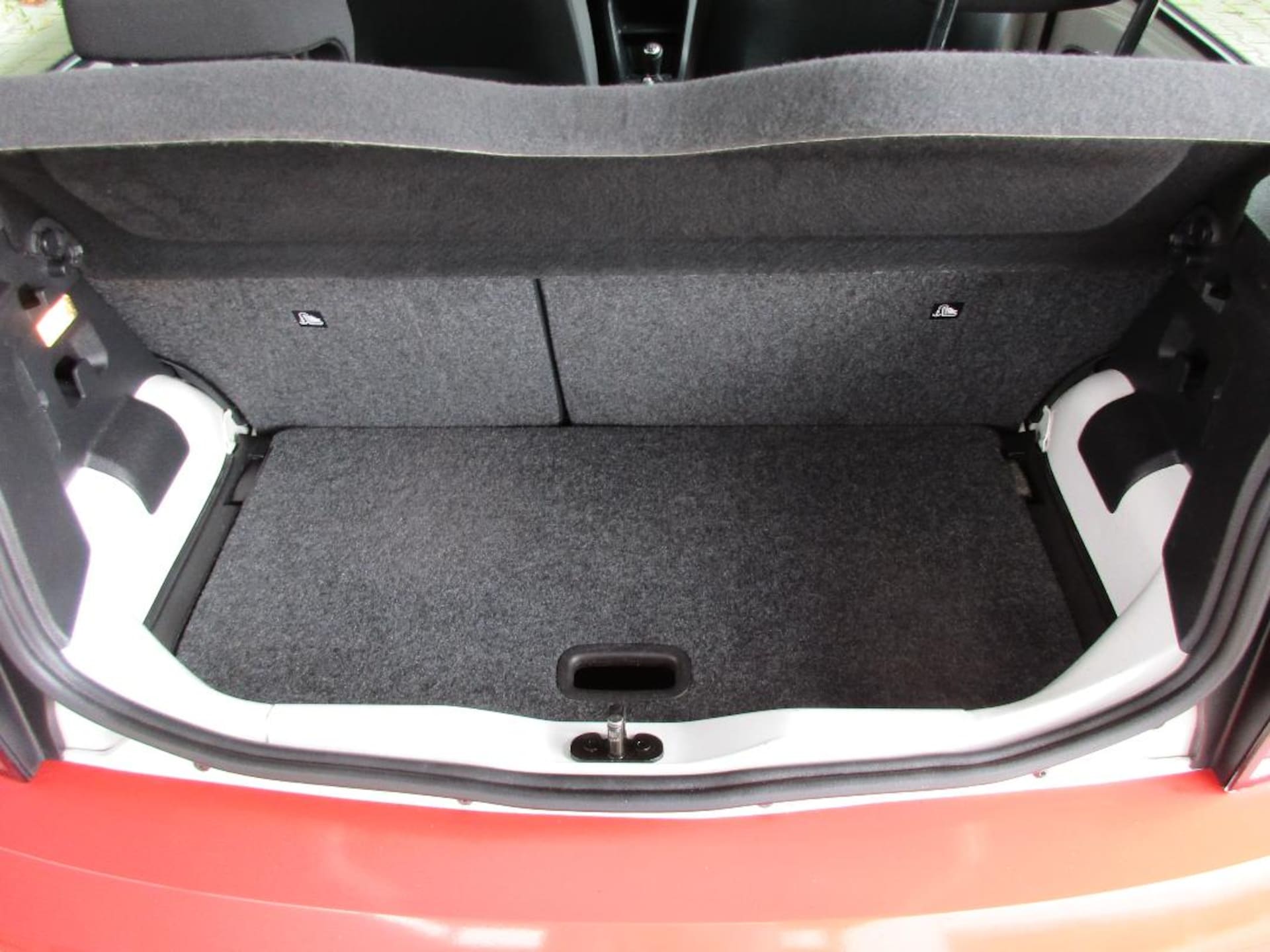 Volkswagen up! cross up!
