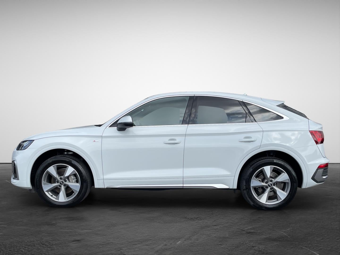 Bild über Audi Q5 Sportback 40 TFSI quattro S tronic - für weitere Informationen kontaktieren Sie den Audi Partner