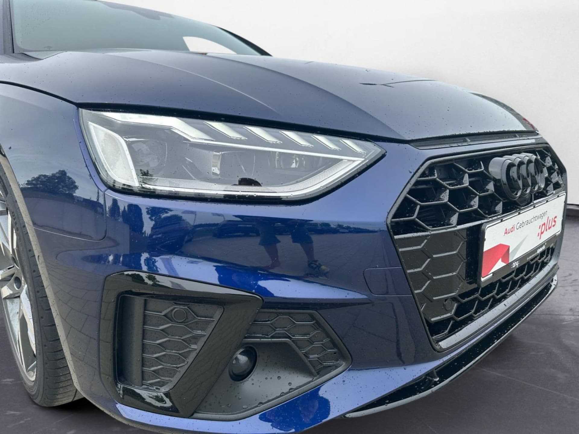 Audi A4 Avant S line