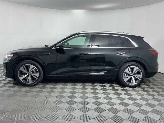2024 Audi Q8 e-tron