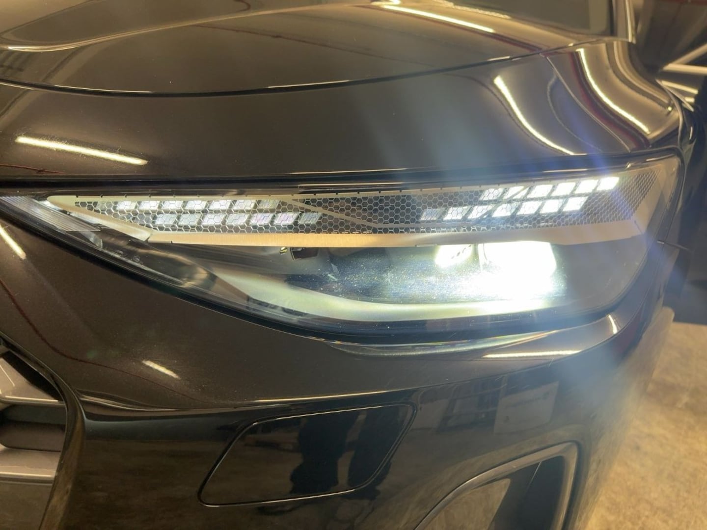 Bild über Audi A6 Avant TFSI 150 kW S tronic - für weitere Informationen kontaktieren Sie den Audi Partner