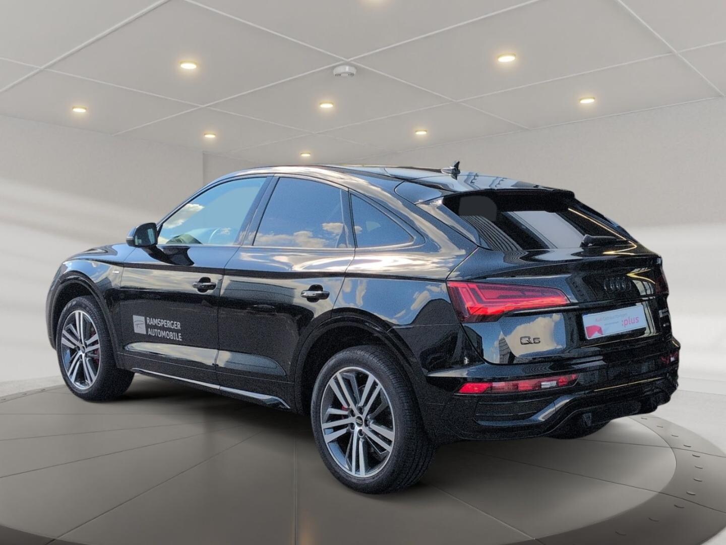 Bild über Audi Q5 Sportback 40 TDI quattro S tronic - für weitere Informationen kontaktieren Sie den Audi Partner