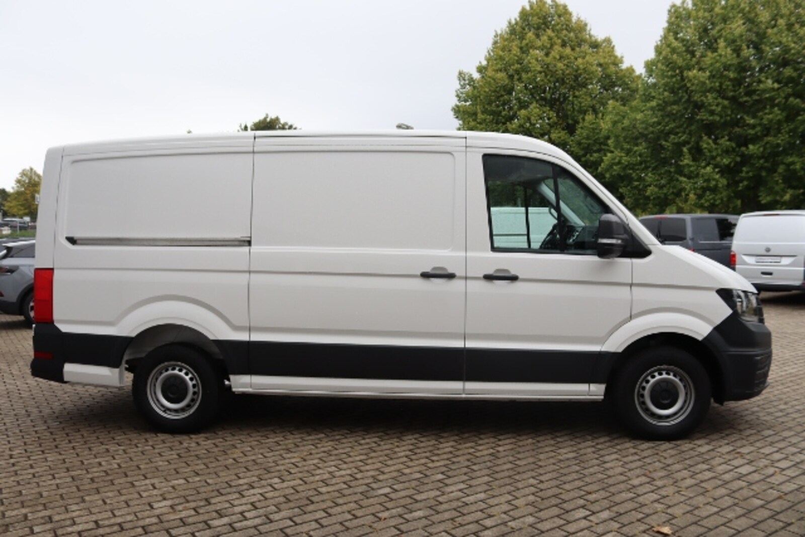 Volkswagen Crafter Kasten mittlerer Radstand – Bild 6