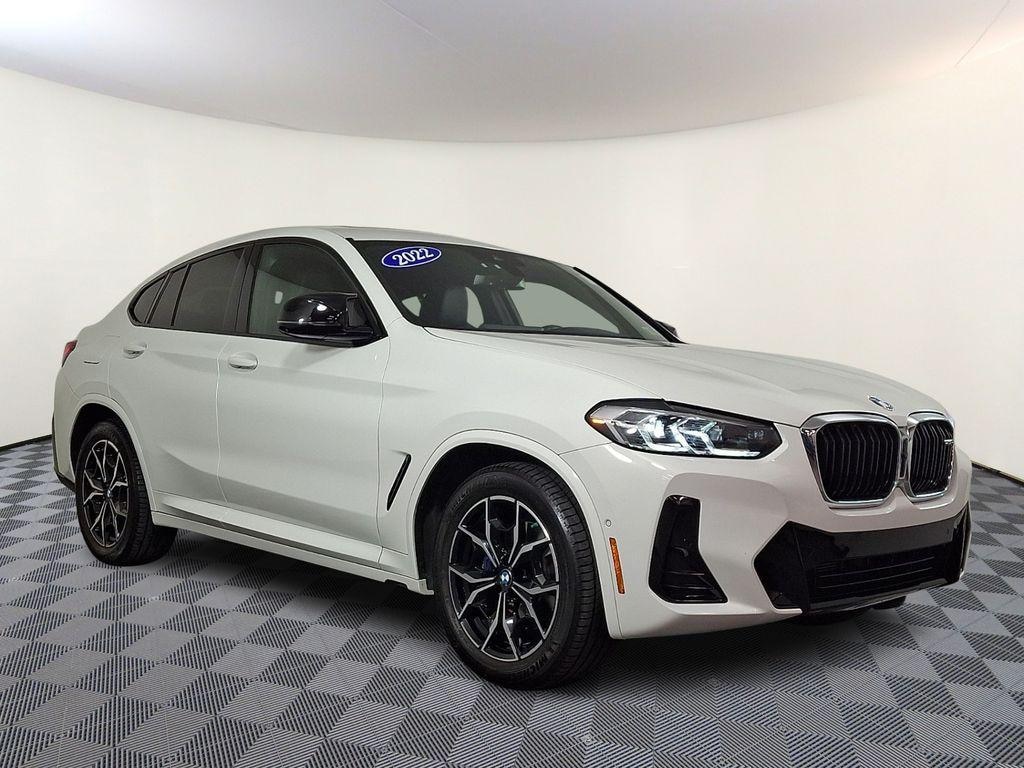 2022 BMW X4