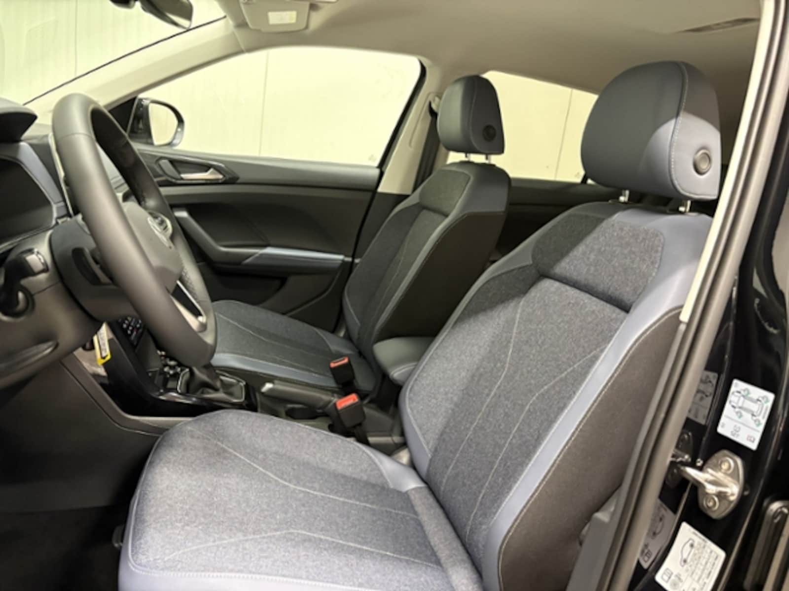 Volkswagen T-Cross – Bild 14