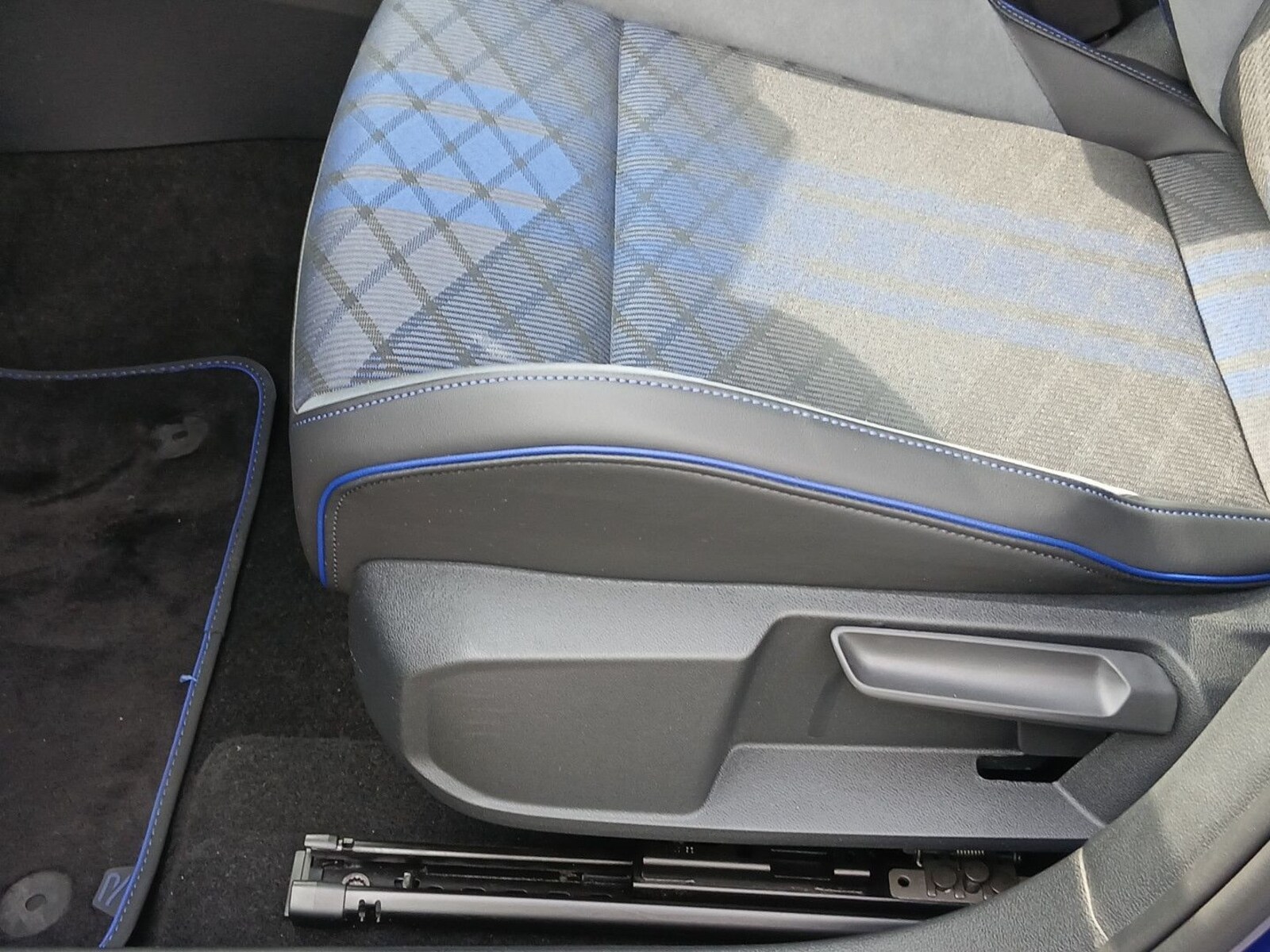 Volkswagen Golf – Bild 25