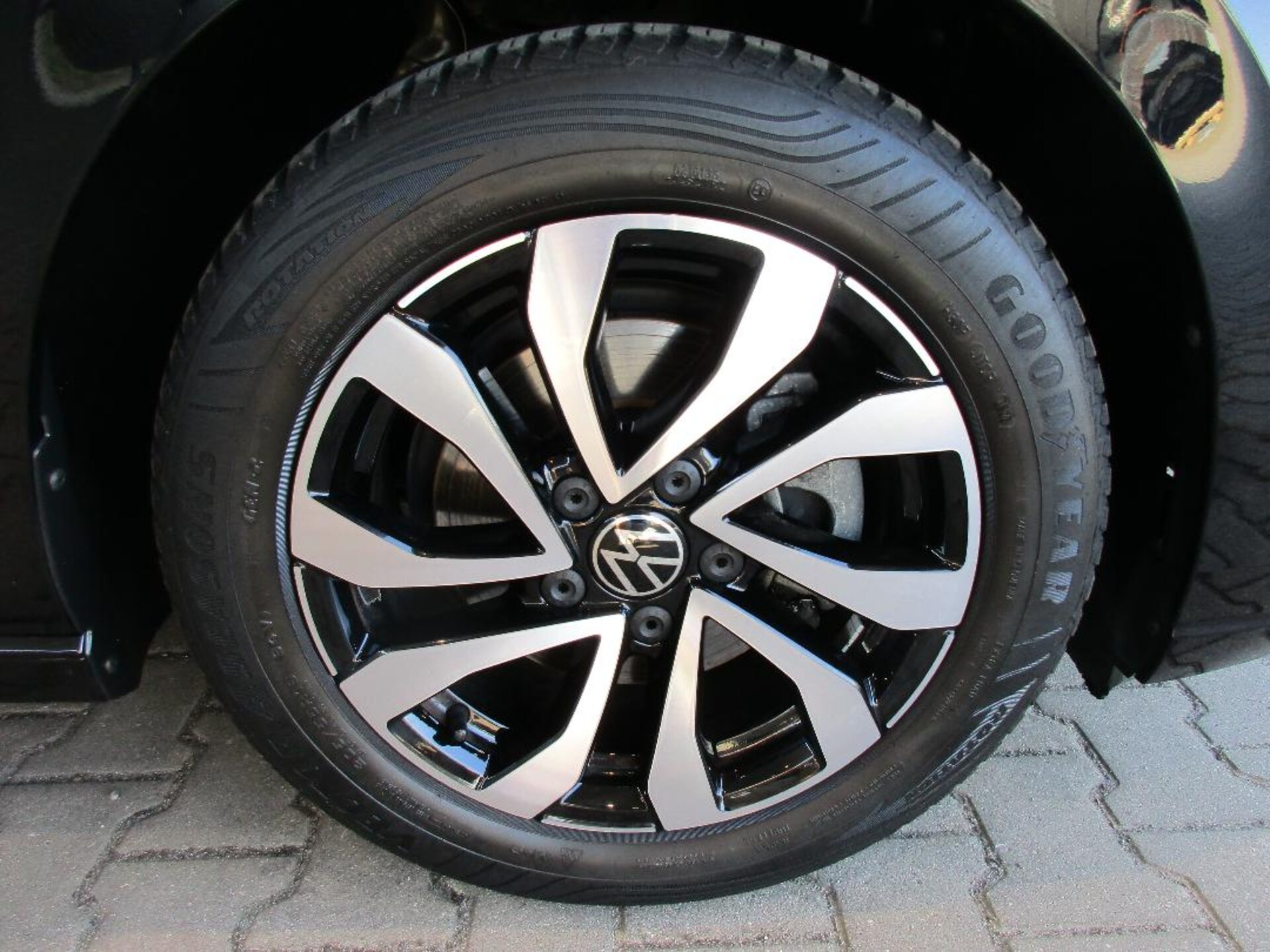 Volkswagen Golf Active