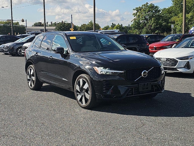 Photo of 2024 Volvo XC60 Recharge Plug-In Hybrid 