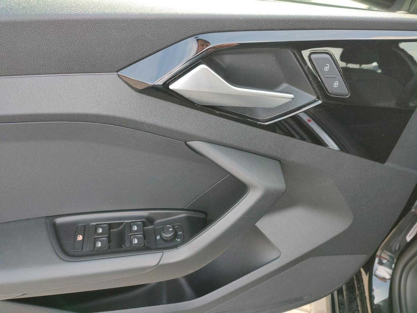 Image about Audi A1 Sportback S line 30 TFSI S tronic