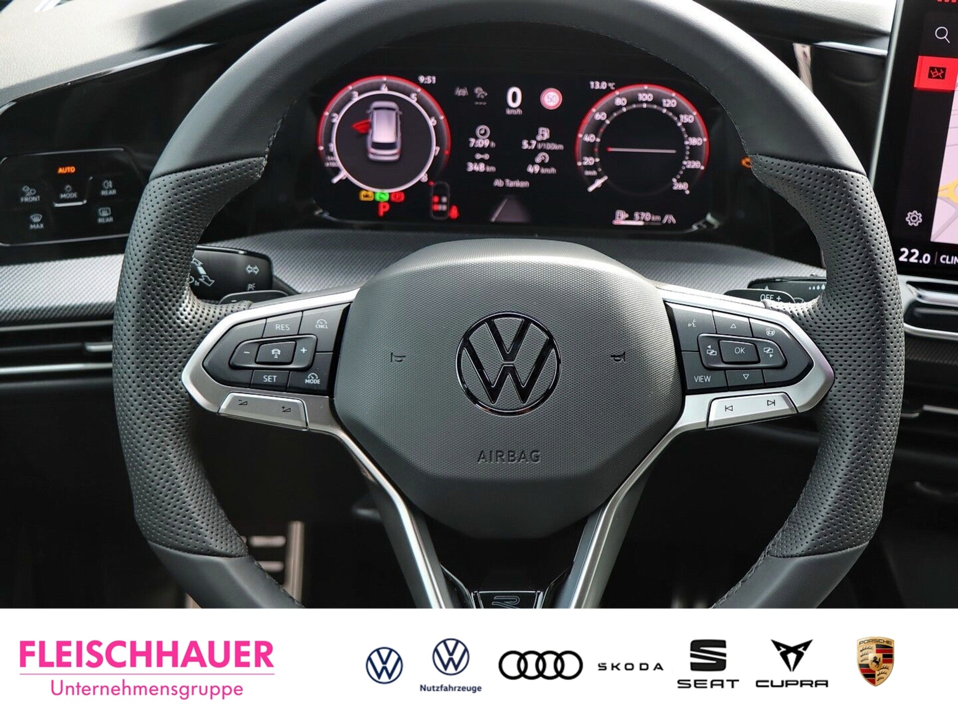 Volkswagen Golf Variant R-Line