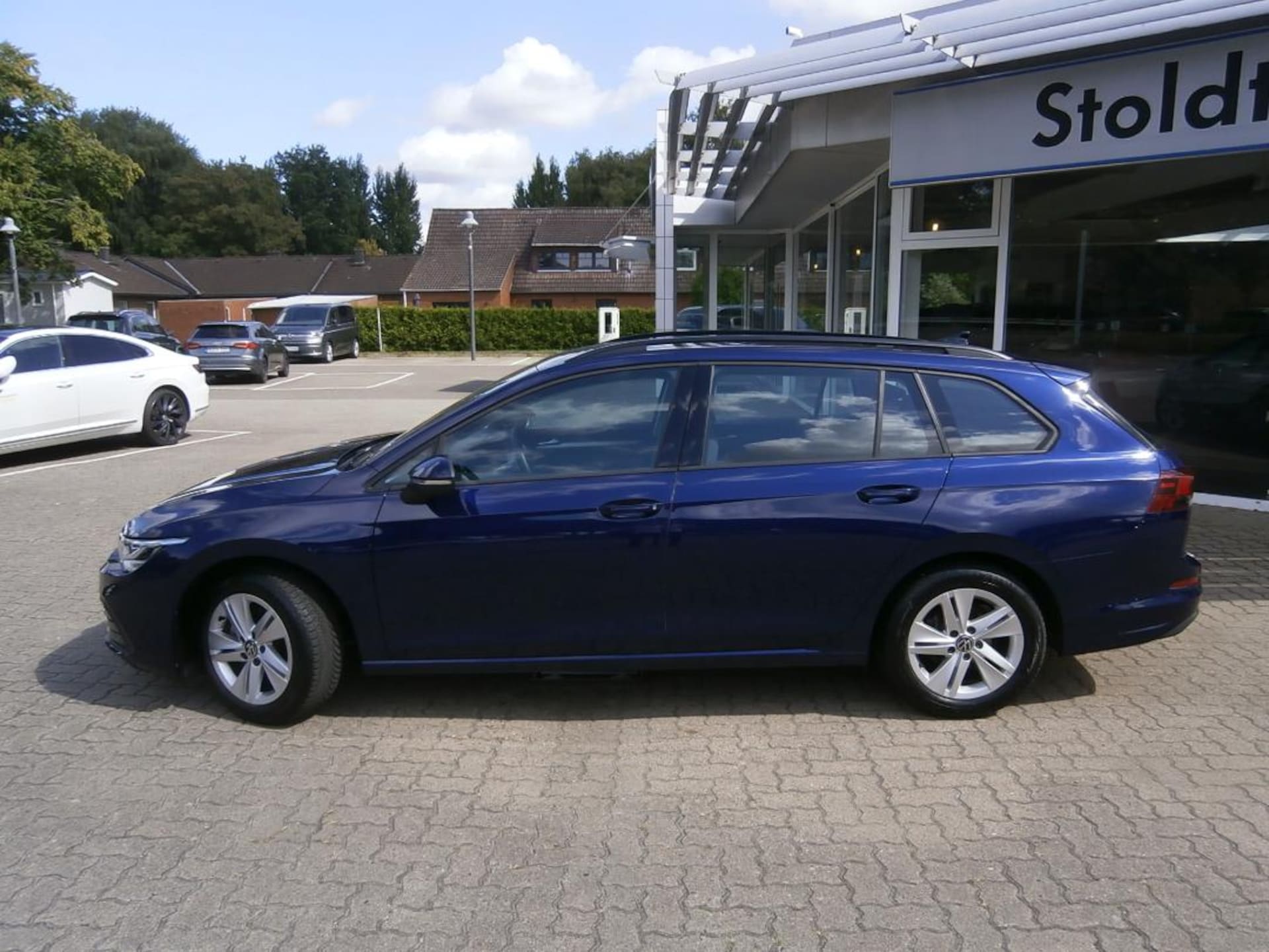 Volkswagen Golf Variant Life
