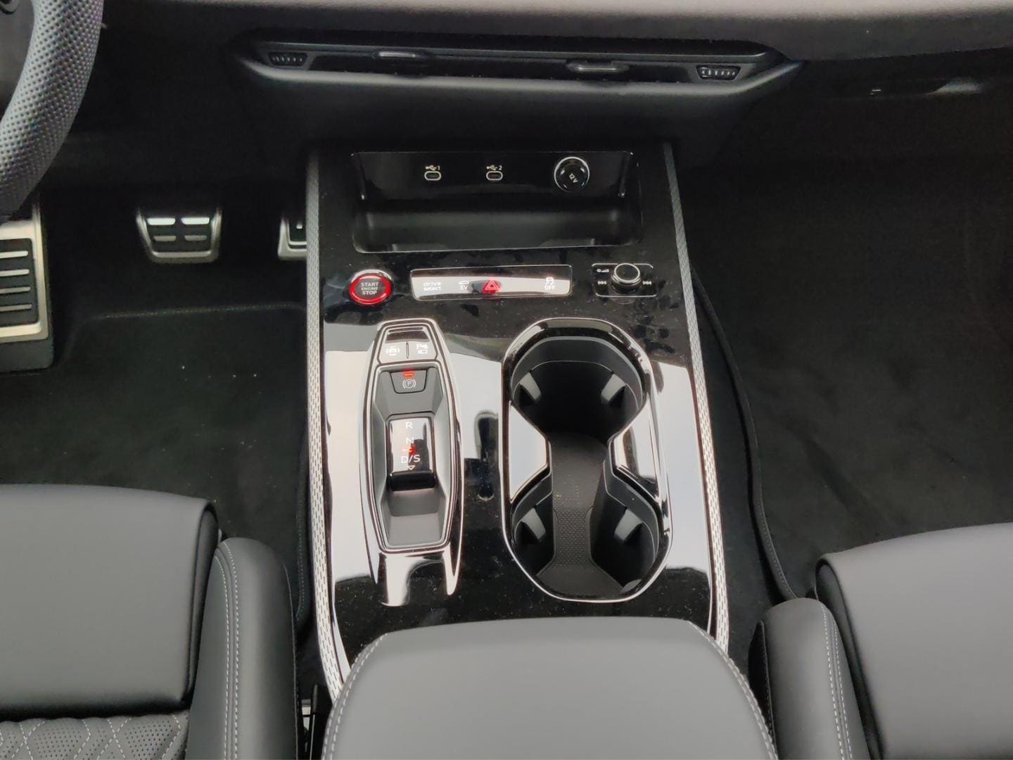 Bild über Audi A5 Avant e-hybrid e-hybrid quattro 270 kW S tronic - für weitere Informationen kontaktieren Sie den Audi Partner