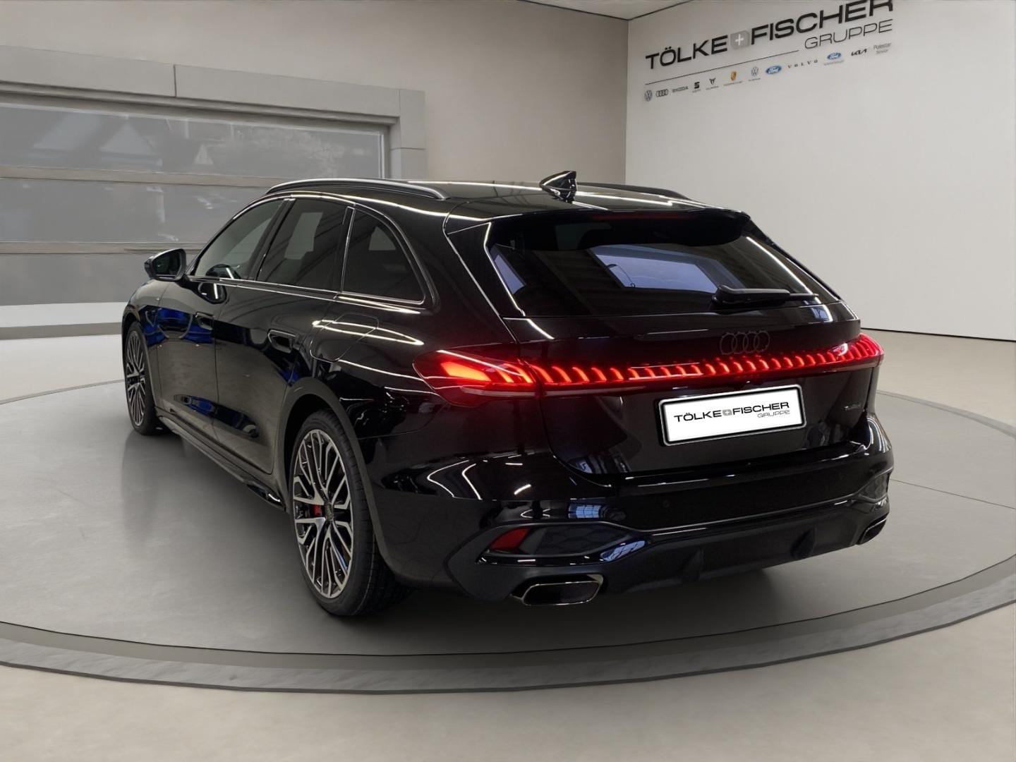 Bild über Audi A5 Avant e-hybrid e-hybrid quattro 270 kW S tronic - für weitere Informationen kontaktieren Sie den Audi Partner