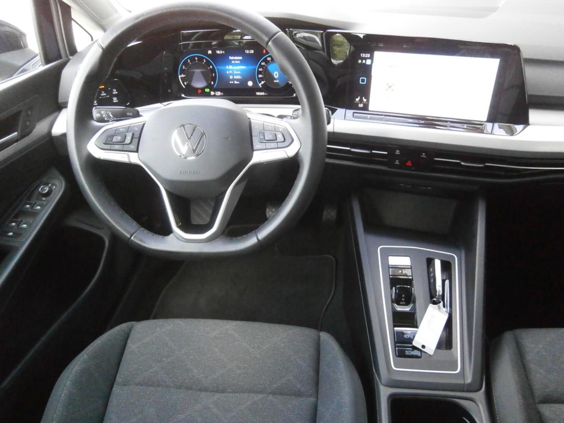 Volkswagen Golf Variant Life