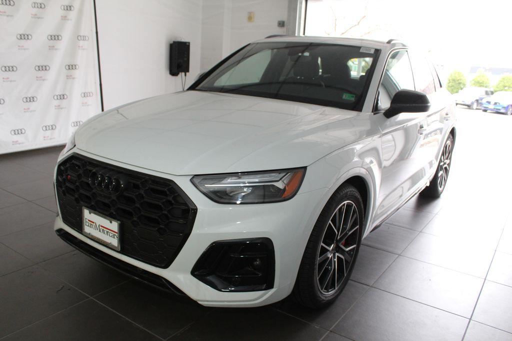 2025 Audi SQ5 Premium Plus - Photo 6
