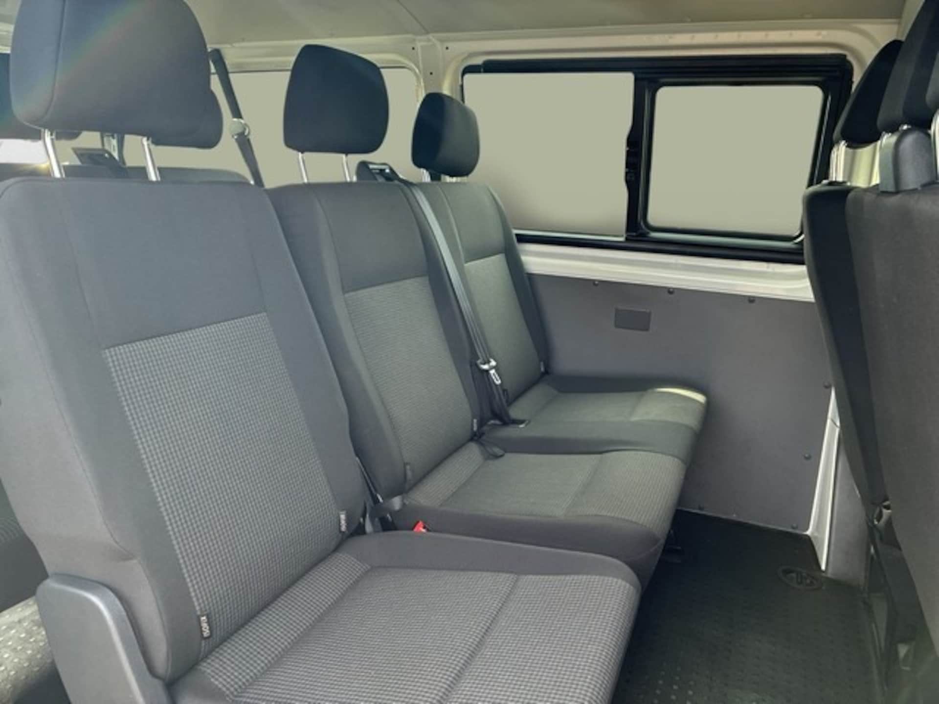 Volkswagen T6.1 Transporter Kombi kurzer Radstand