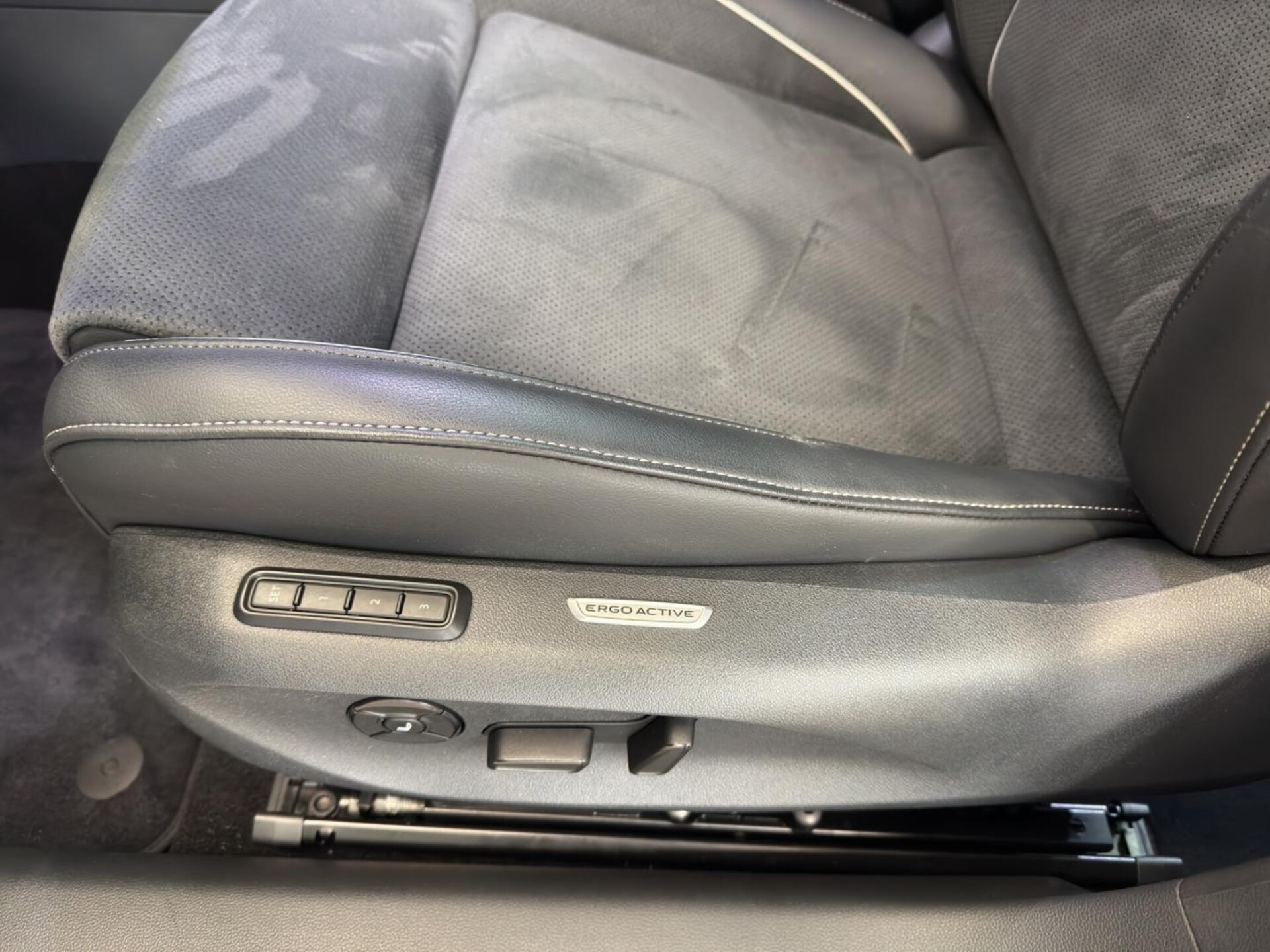 Volkswagen Passat Elegance
