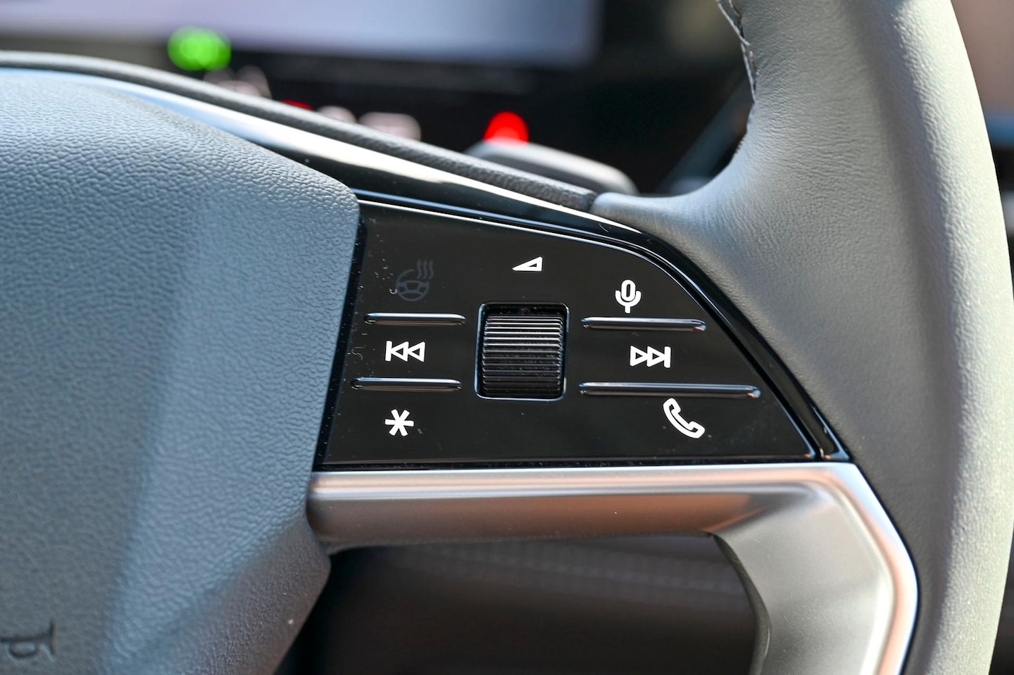 Image about Audi Q6 SUV e-tron e-tron