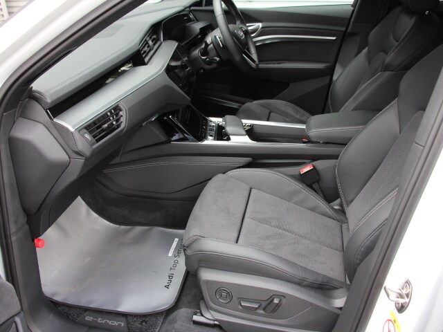 Image about Audi Q8 Sportback e-tron 55 e-tron S line